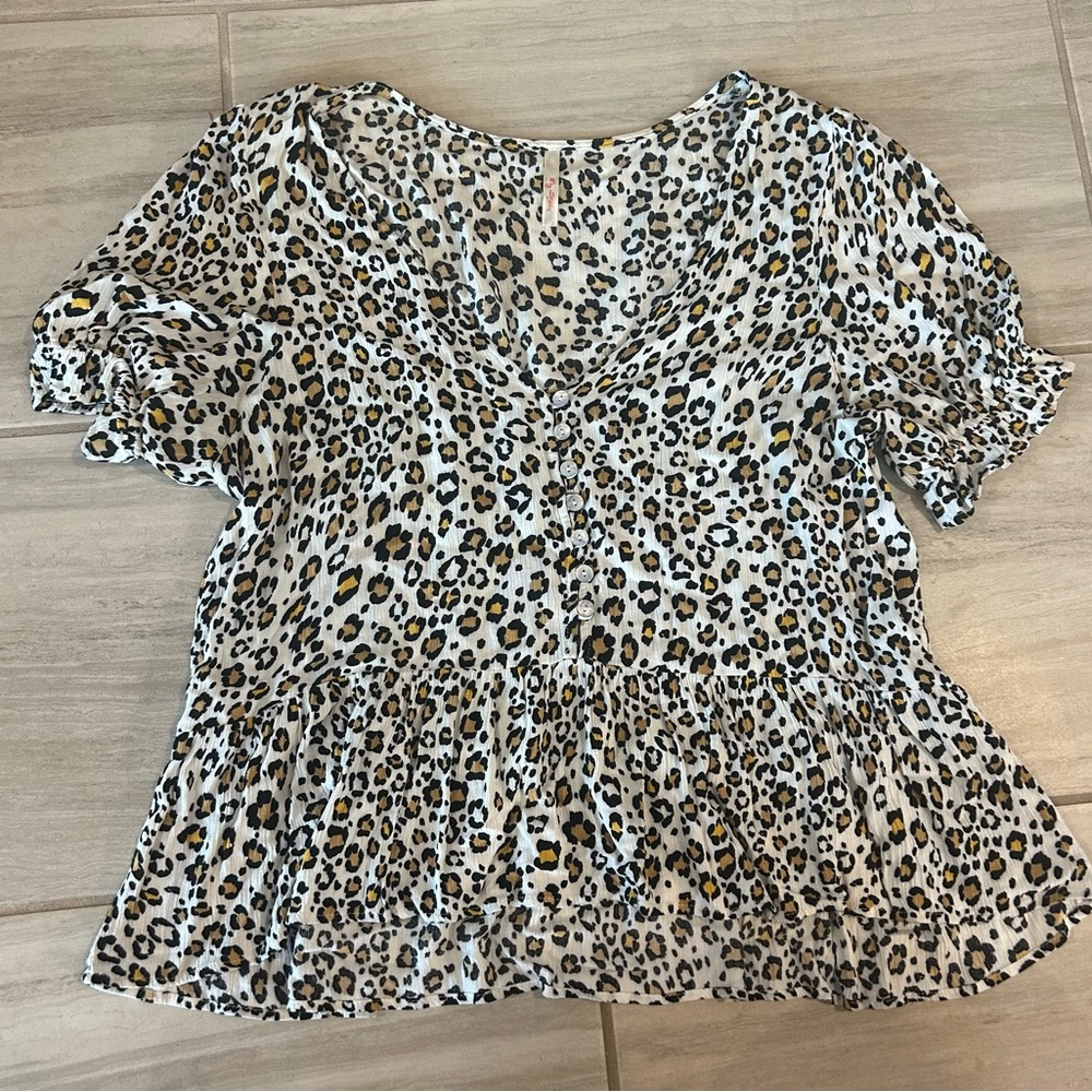 My Story Leopard Print Ruffle Blouse